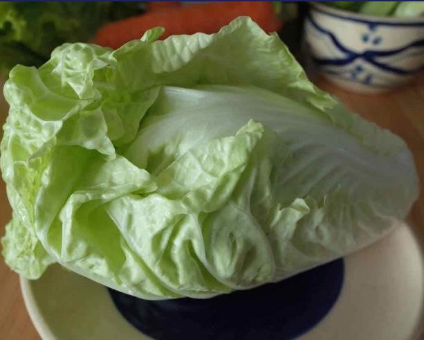 319 C-N Chinese cabbage - Cải bẹ dún - 白菜 1kg